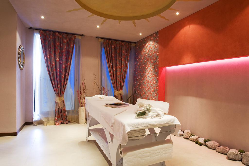 Hotel Parigi บิบิโอเน ภายนอก รูปภาพ