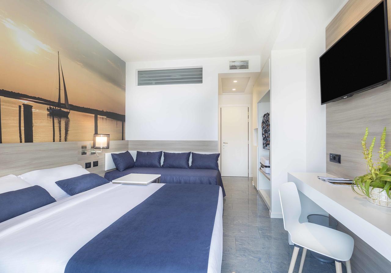 Hotel Parigi บิบิโอเน ภายนอก รูปภาพ