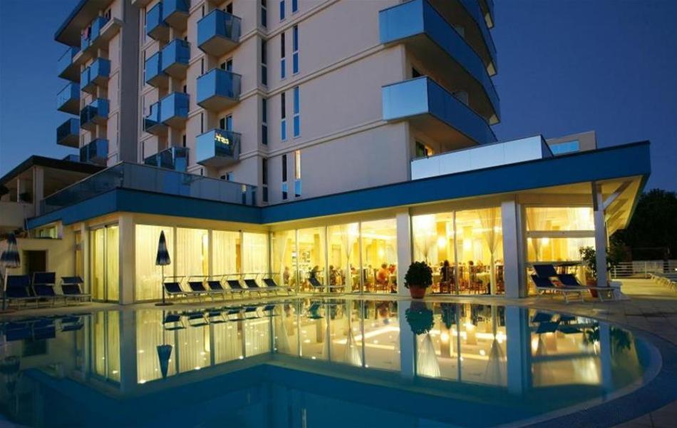 Hotel Parigi บิบิโอเน ภายนอก รูปภาพ